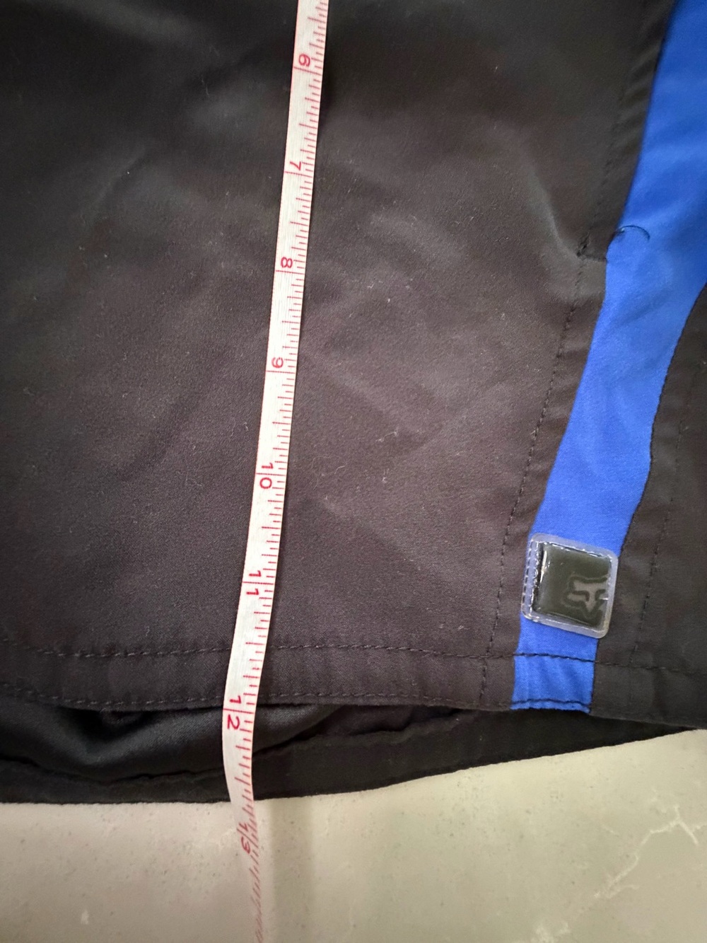 Fox Racing Black & Royal Blue Colorblock Swim Board Shorts, Juniors 11 - Picture 11 of 12
